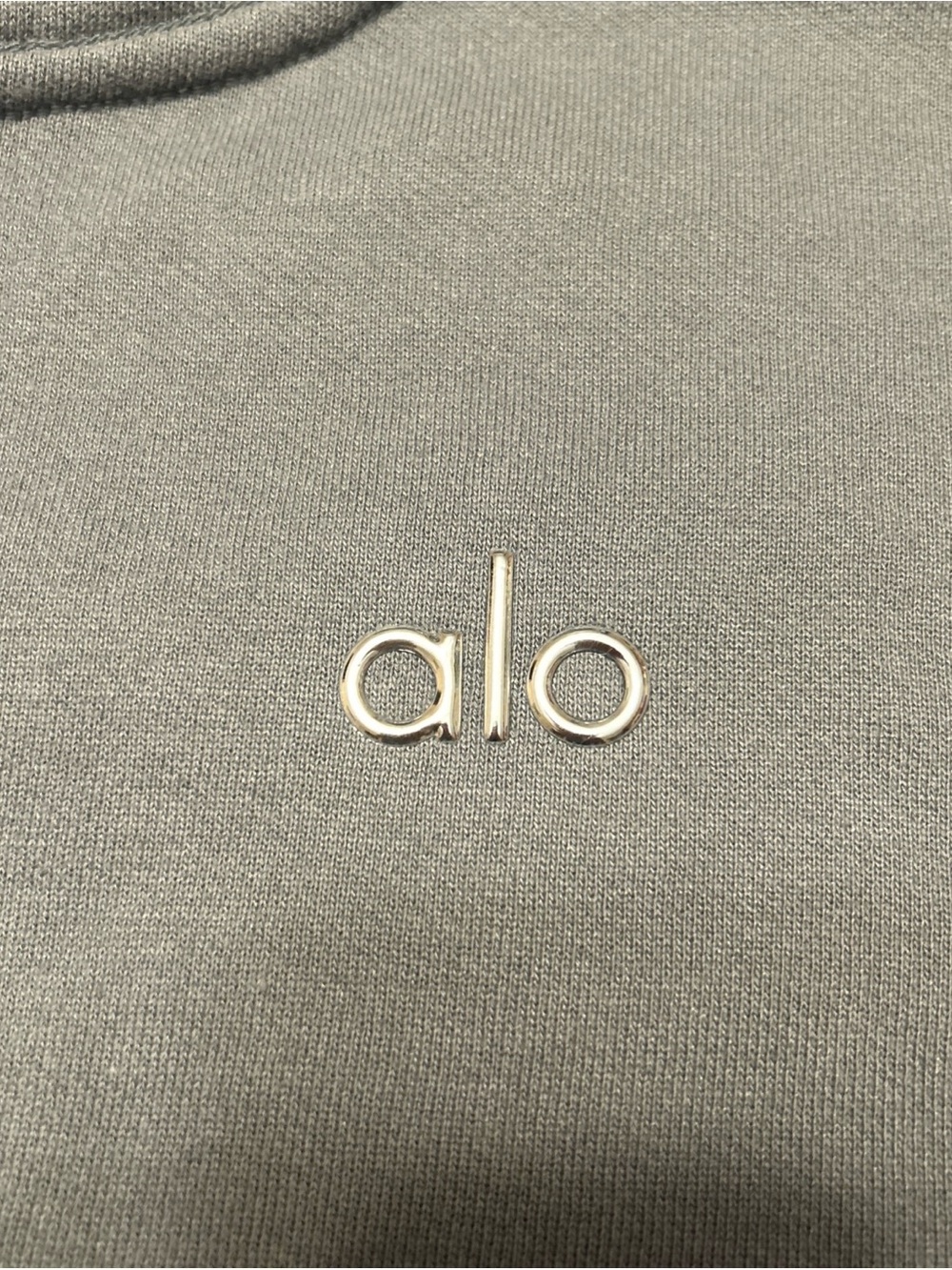 Title Alo Yoga Accolade Hoodie Grey Blue Pullover  Chrome Logo (no size tag)